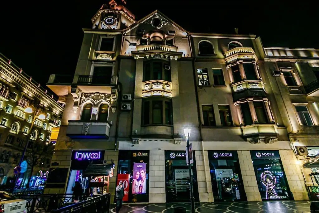 Adore Lux Apartment Baku 0*,