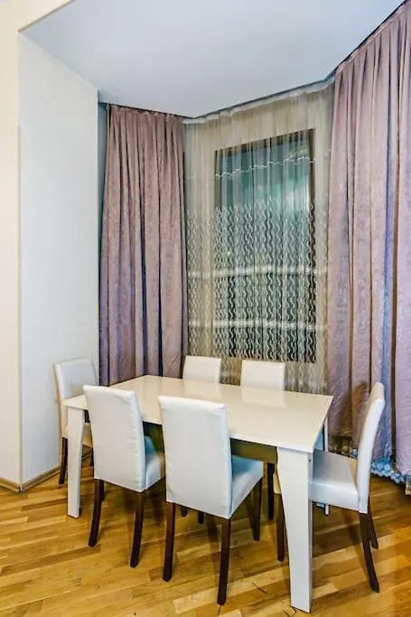 Adore Lux Apartment Baku 0*,  Azerbaijan